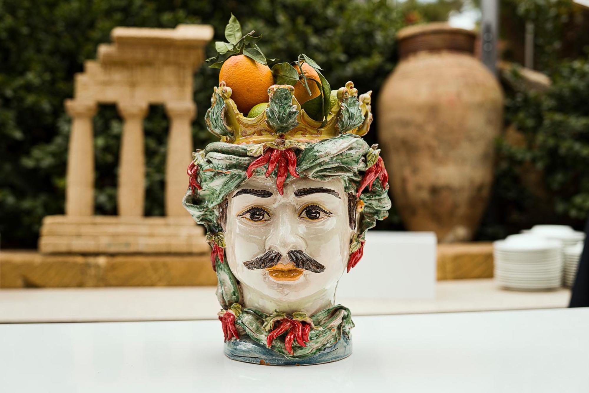 Villa Athena Resort Agrigento Dış mekan fotoğraf Caltagirone's head of Christ
